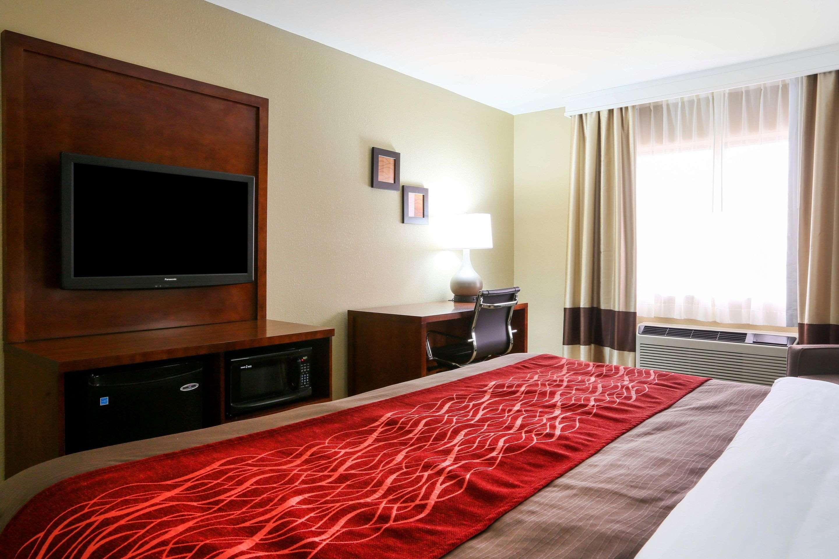 Comfort Inn & Suites Leeds I-20 Bagian luar foto