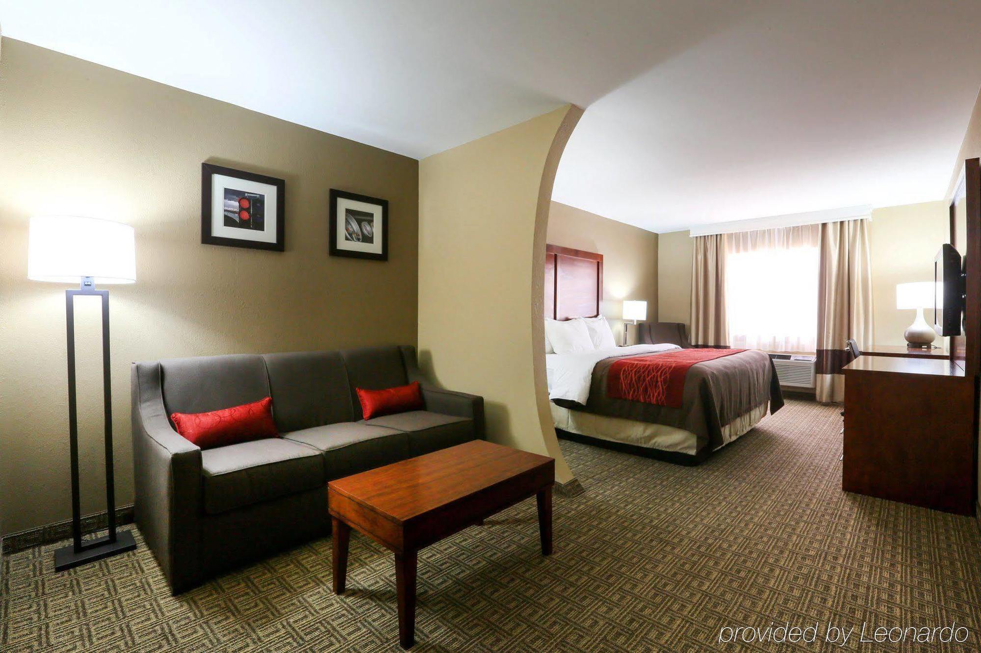 Comfort Inn & Suites Leeds I-20 Bagian luar foto